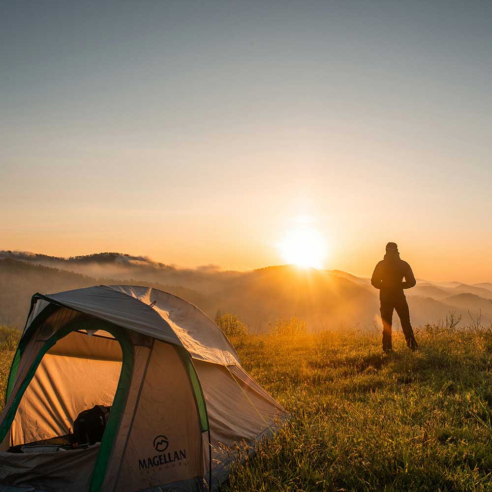 Ein Fotografen-Campingausflug mit einem Elektrofahrrad